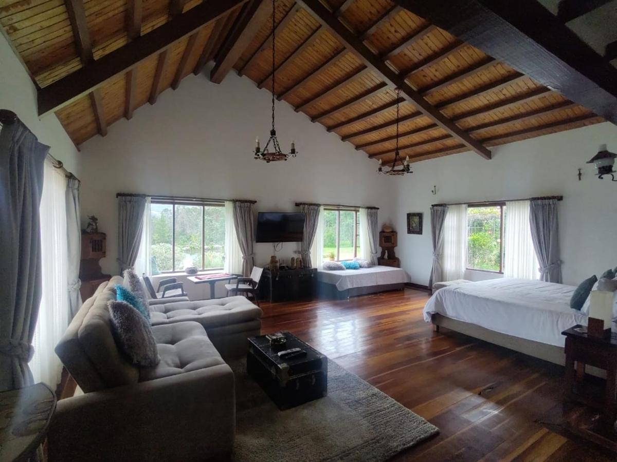 Bed and Breakfast Hacienda El Pinar Del Viento Вилья-де-Лейва Экстерьер фото