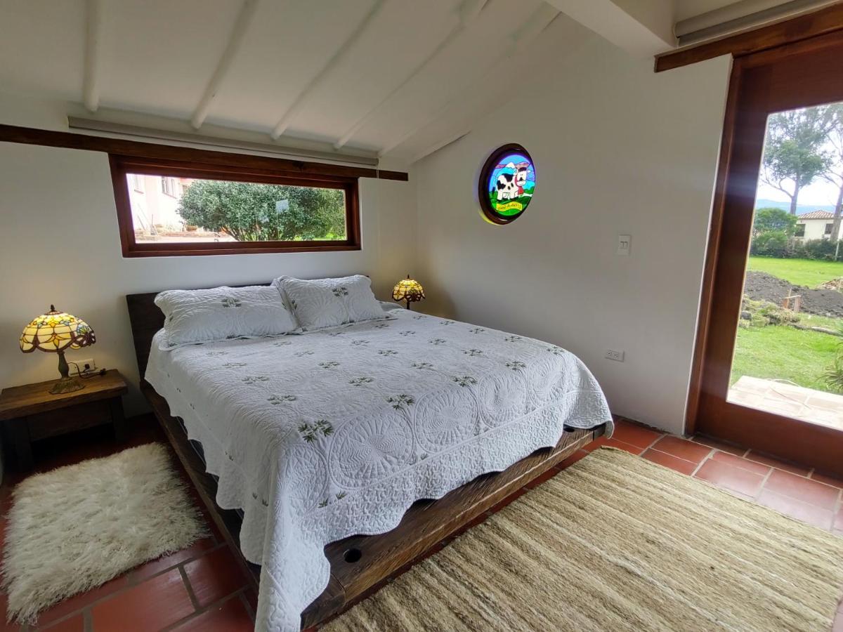 Bed and Breakfast Hacienda El Pinar Del Viento Вилья-де-Лейва Экстерьер фото