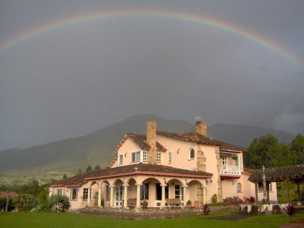Bed and Breakfast Hacienda El Pinar Del Viento Вилья-де-Лейва Экстерьер фото
